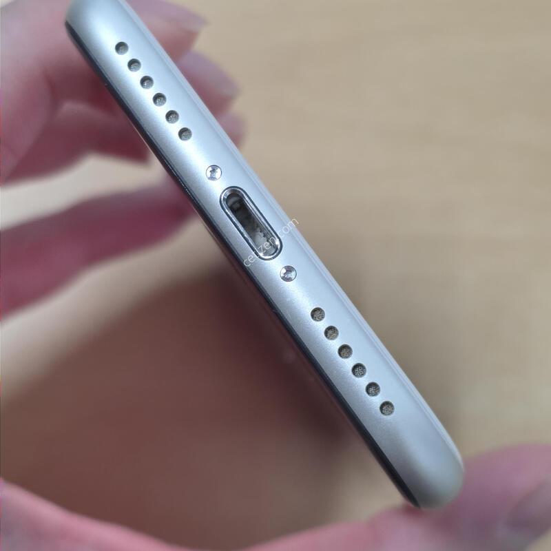 ������SE 3���� 128GB