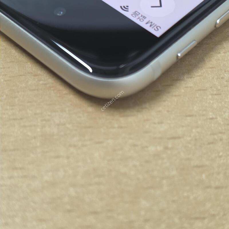 ������SE 3���� 128GB