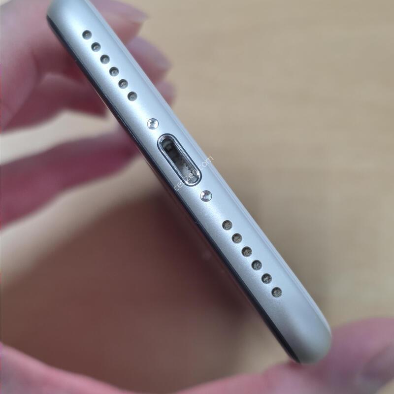 ������SE 3���� 128GB