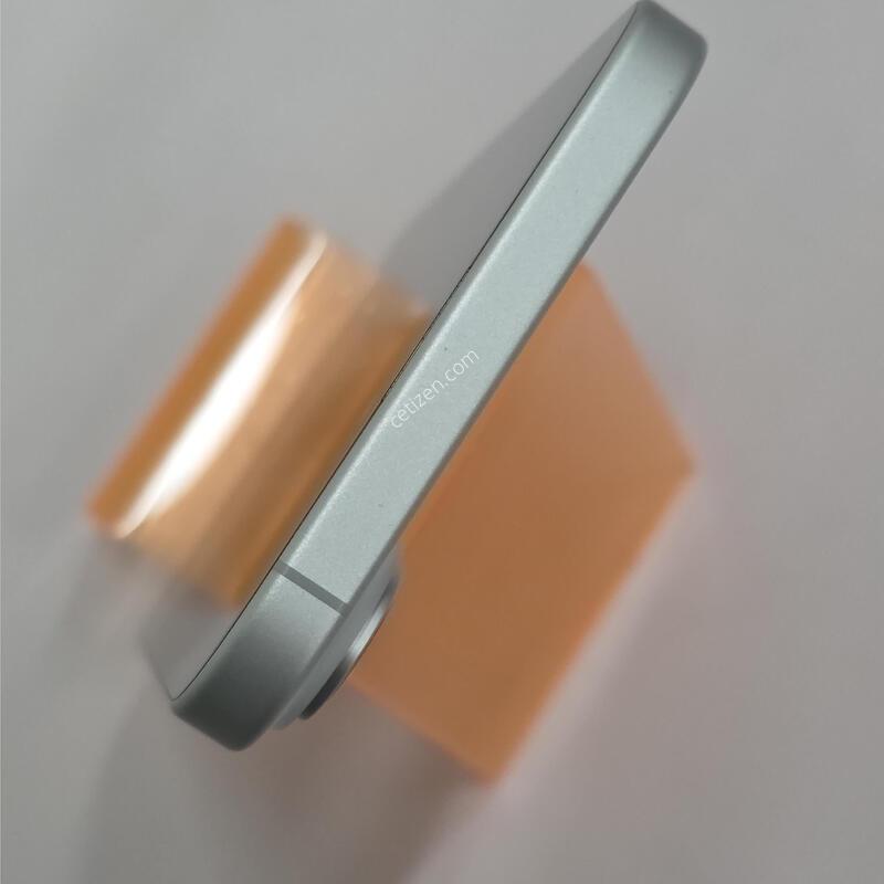 ������16�÷��� 256GB ȭ��Ʈ