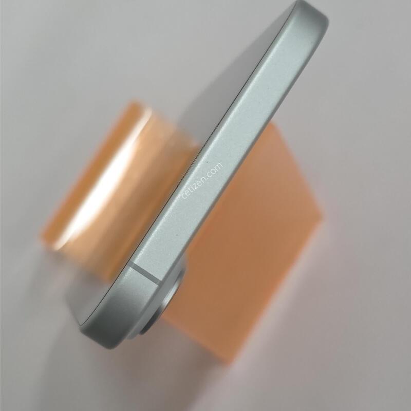 ������16�÷��� 256GB ȭ��Ʈ