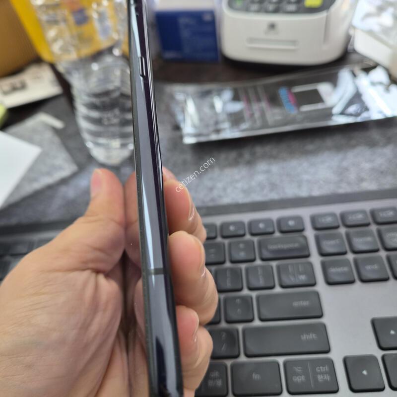 (805)lg v50s 256