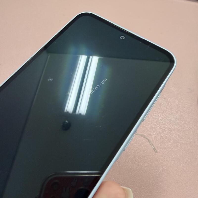 ������A35 ���̽����� 128GB