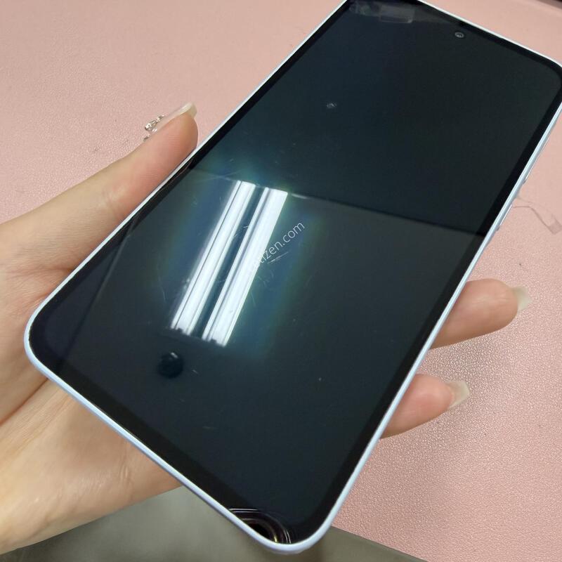 ������A35 ���̽����� 128GB