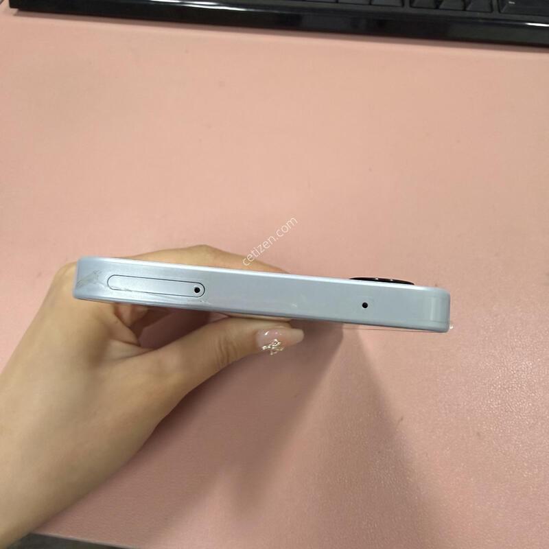 ������A35 ���̽����� 128GB