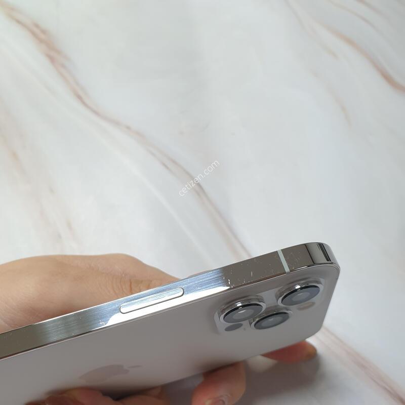 ������ 12���θƽ� �ǹ� 128G A�� �Ǹ��մϴ�