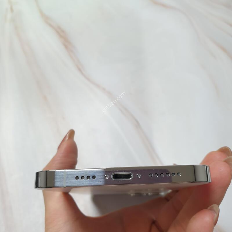 ������ 12���θƽ� �ǹ� 128G A�� �Ǹ��մϴ�