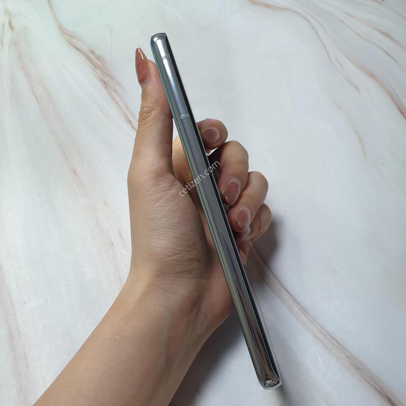 KT ������ S21��Ʈ�� �ǹ� 256G A�� �Ǹ��մϴ�