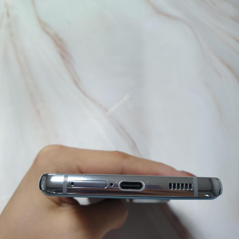 KT ������ S21��Ʈ�� �ǹ� 256G A�� �Ǹ��մϴ�