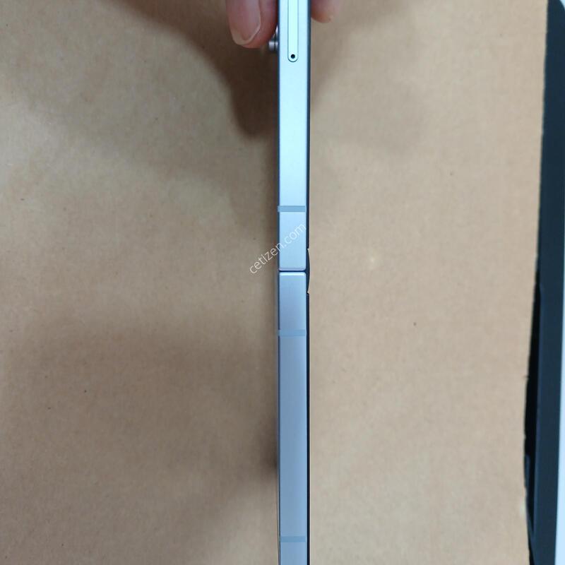SM-F741N    2026 ������ü��(�Ｚ���񽺼�Ÿ)   �վ���ȭ���� ��ũ��ġ�־��  �ʸ������Ǿ��־��  ����������  ����������