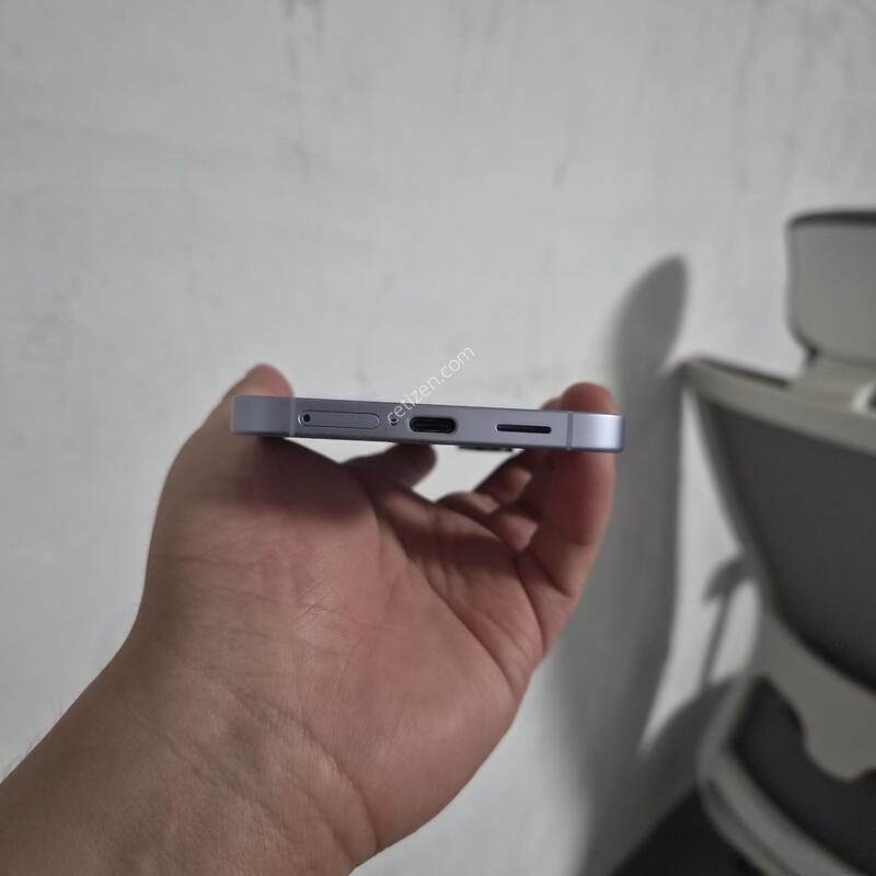 ������ S25 �÷��� ���̽����� 256G