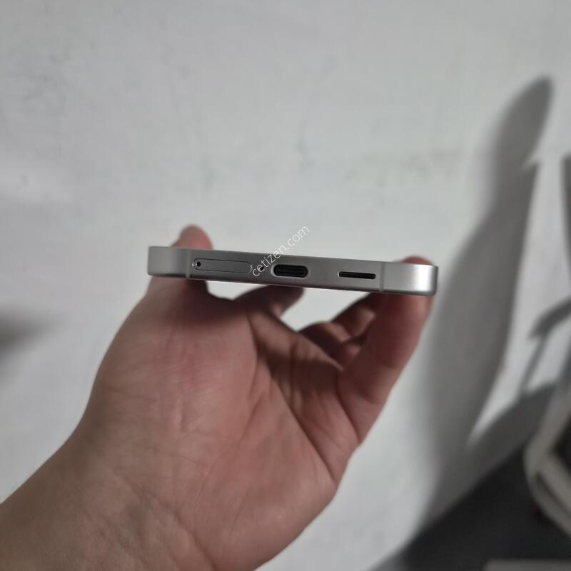������ S24 �÷��� �����׷��� 256G