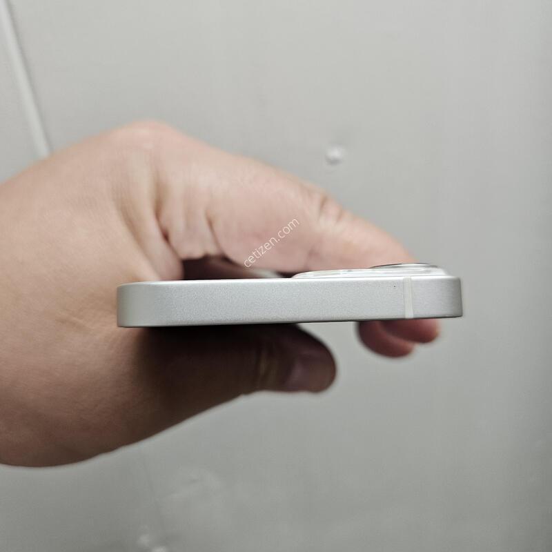 ������13�̴�128GB ���͸�86%