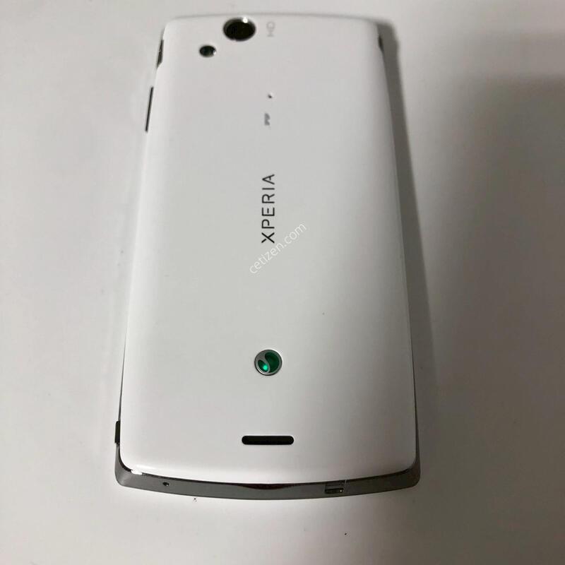 �Ҵ� ������ �����丮�� ��ũ(LT15i) �Ǹ�(56783)