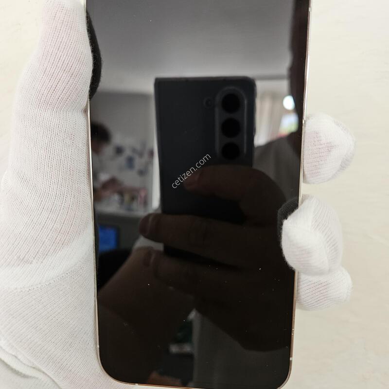 ������13����256GB ȭ��Ʈ