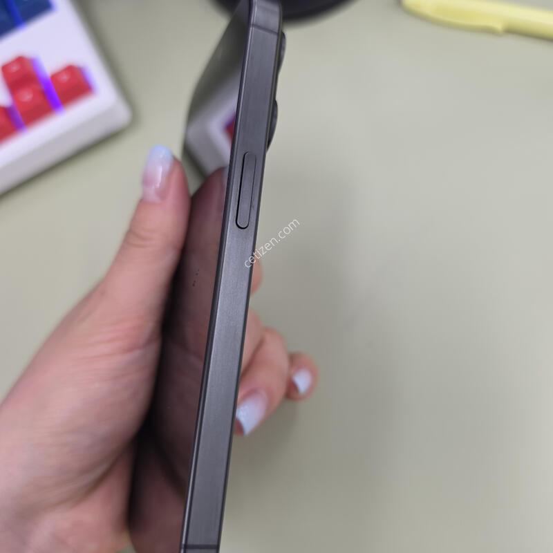 ������15���� 256GB ����ƼŸ��
