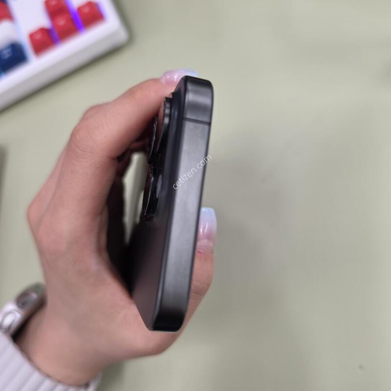 ������15���� 256GB ����ƼŸ��
