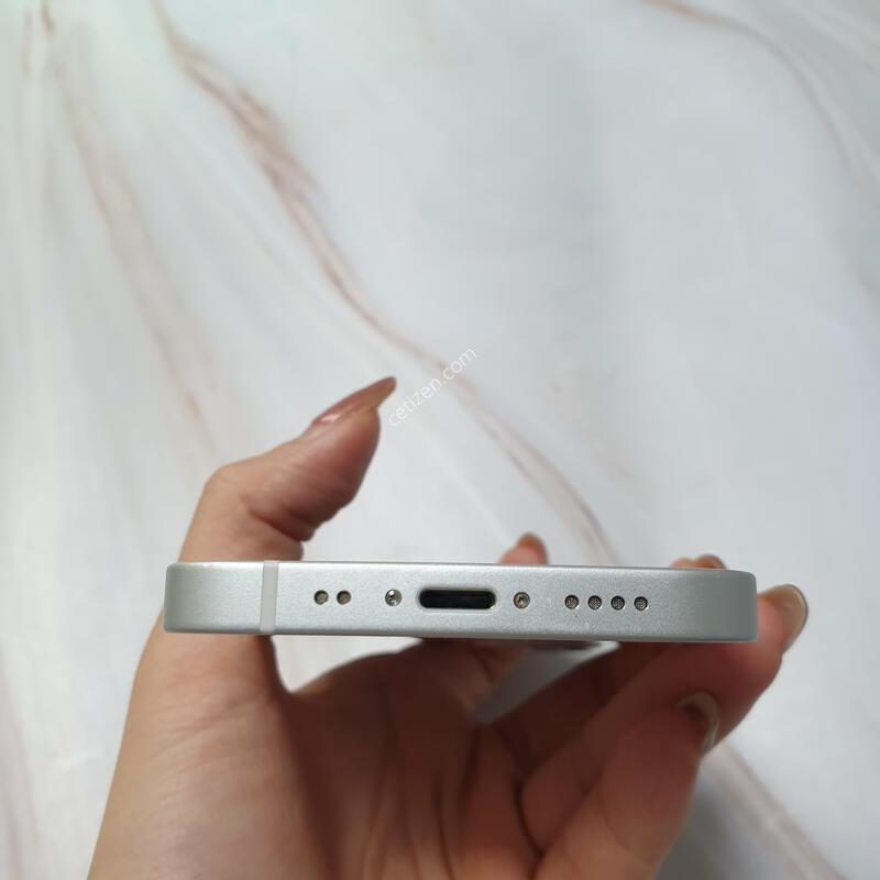 ������ 12�̴� ȭ��Ʈ 128G A�� �Ǹ��մϴ�
