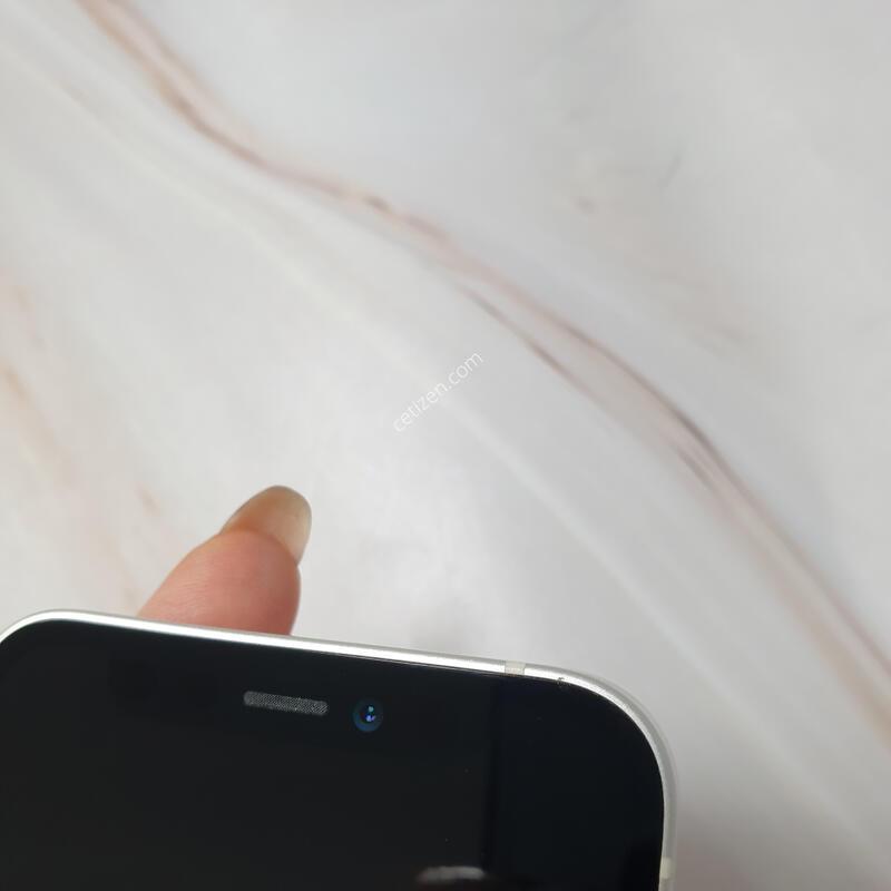 ������ 12�̴� ȭ��Ʈ 128G A�� �Ǹ��մϴ�
