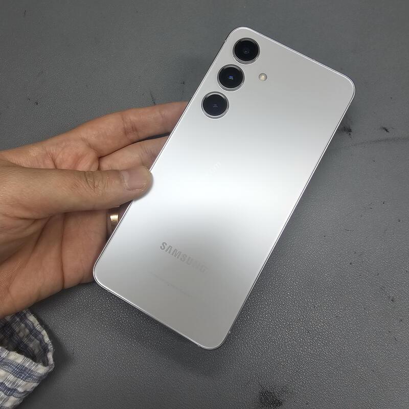 �Ｚ ������ S24 256GB �����׷��� AAA+�� �������� ���ܻ� �߰���~!