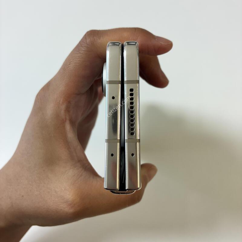 ������ ����4 256g ȭ��Ʈ ��밨 �ִ� ��ǰ ������ �Ǹ��մϴ�.