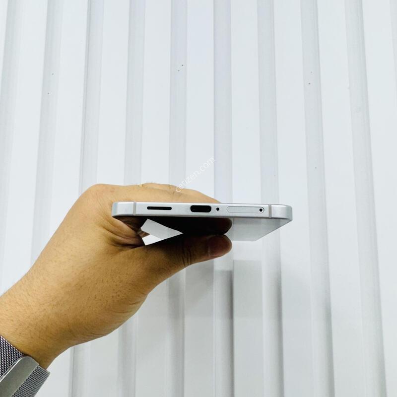 ������S25���� 256GB ���̽�����