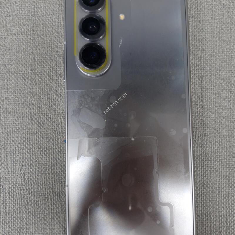 [�Ｚ ���񽺼��� �ü��� �̻��] Z ���� 7 512G  �Ǹ��մϴ�