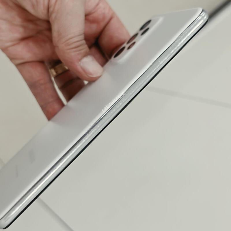 ������ A52s ȭ��Ʈ 128GB ������Ǹ�