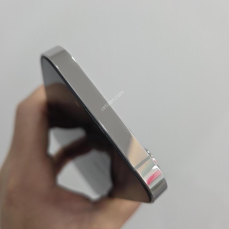 ������ 13���� 512GB ȭ��Ʈ