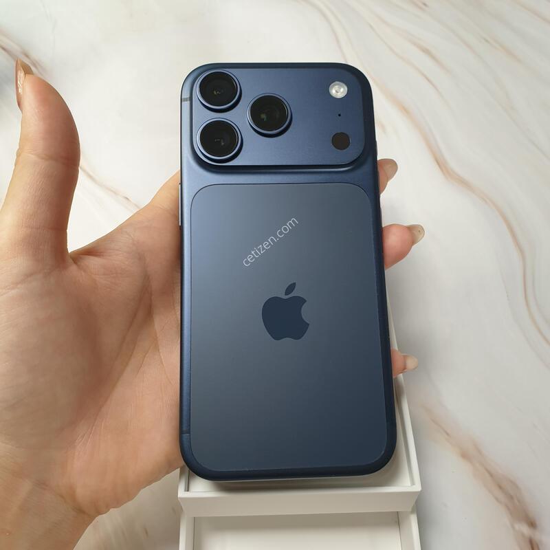 ������17���� ������ 256G ����ǰ �̻�� S�� Ǯ�ڽ� �Ǹ��մϴ�