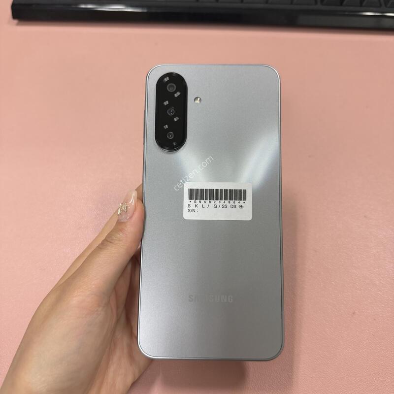 ������A17 �׷��� 128GB  �ܰ�A��