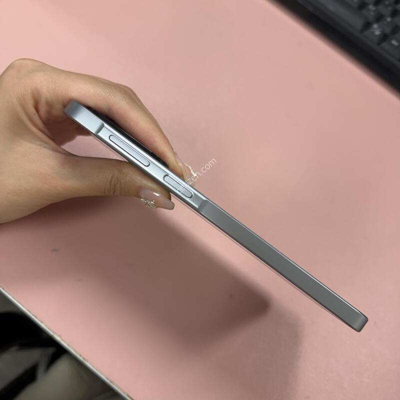 ������A17 �׷��� 128GB  �ܰ�A��