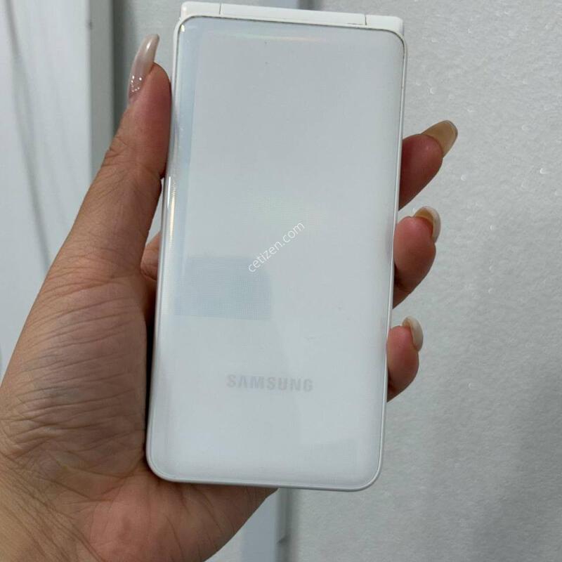 ����������2 ȭ��Ʈ 32GB Y1930