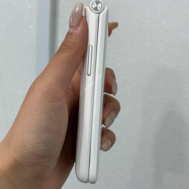 ����������2 ȭ��Ʈ 32GB Y1930