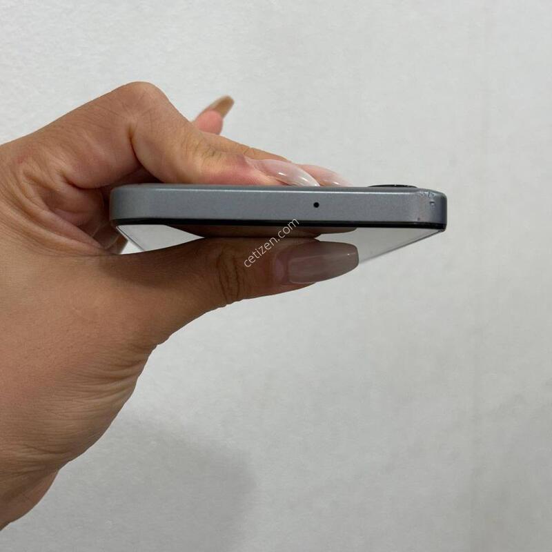 ������ ���̵�7 �׷��� 128GB Y1933