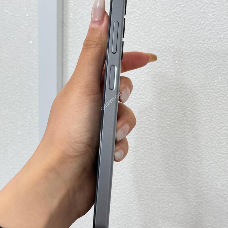 ������ ���̵�7 �׷��� 128GB Y1933