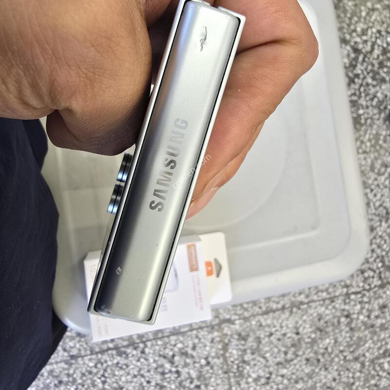 U+ �ø�6(F741) 256G ��Ʈ���� �������� ����� �˴ϴ�