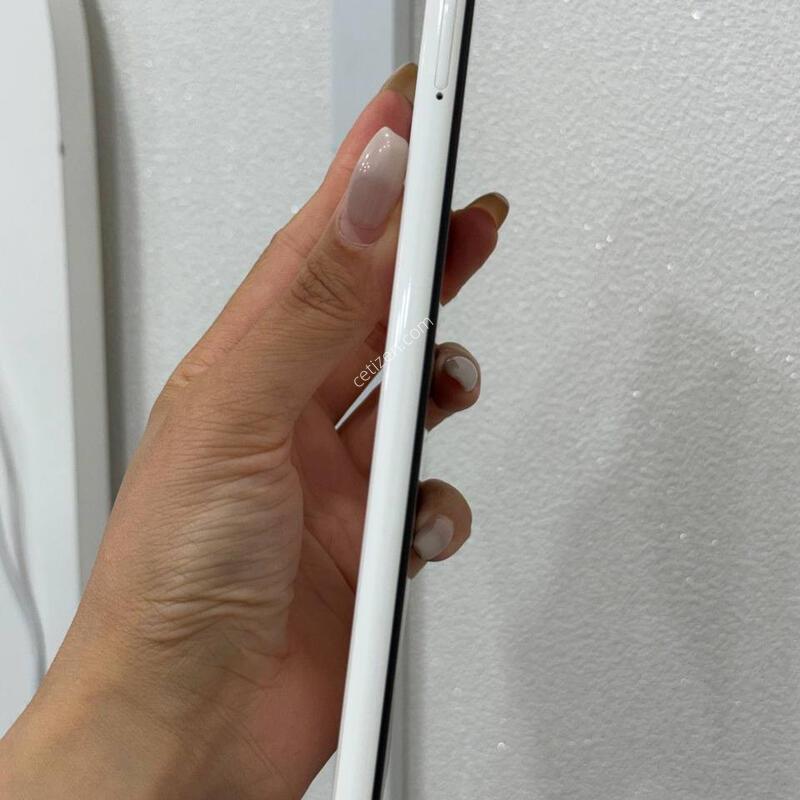 ������A23 ȭ��Ʈ 128GB Y1936