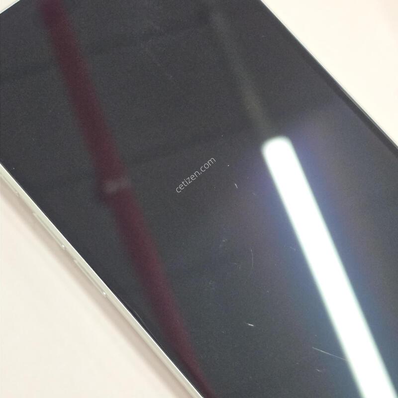 ������16�÷��� 256GB ȭ��Ʈ