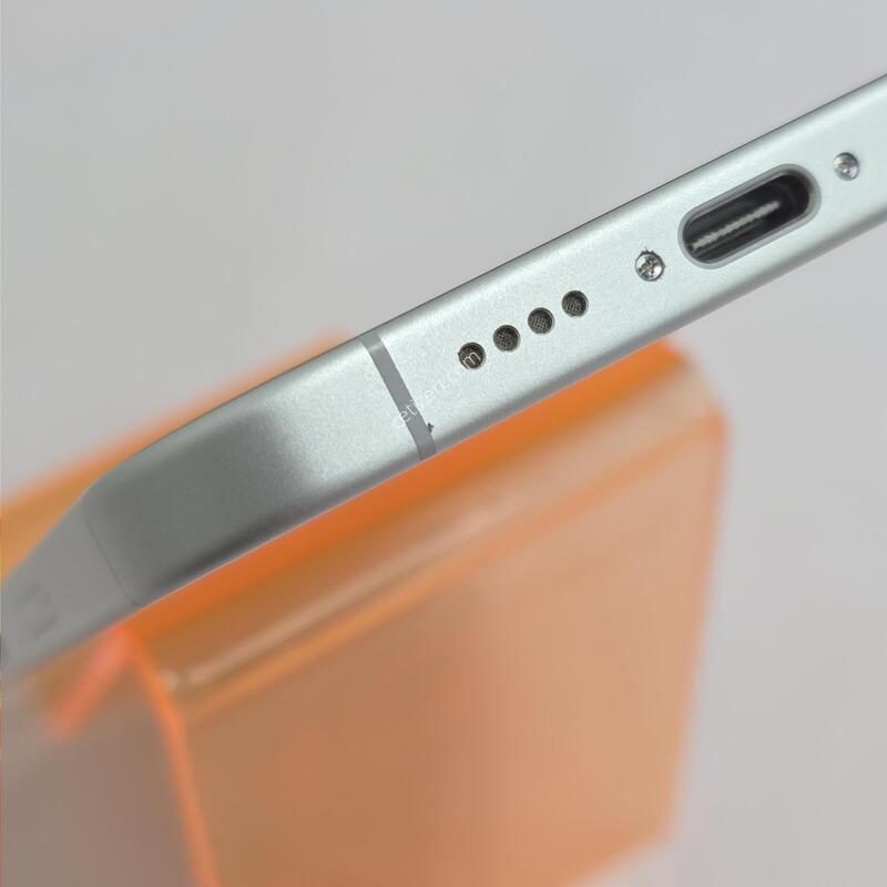 ������16�÷��� 256GB ȭ��Ʈ