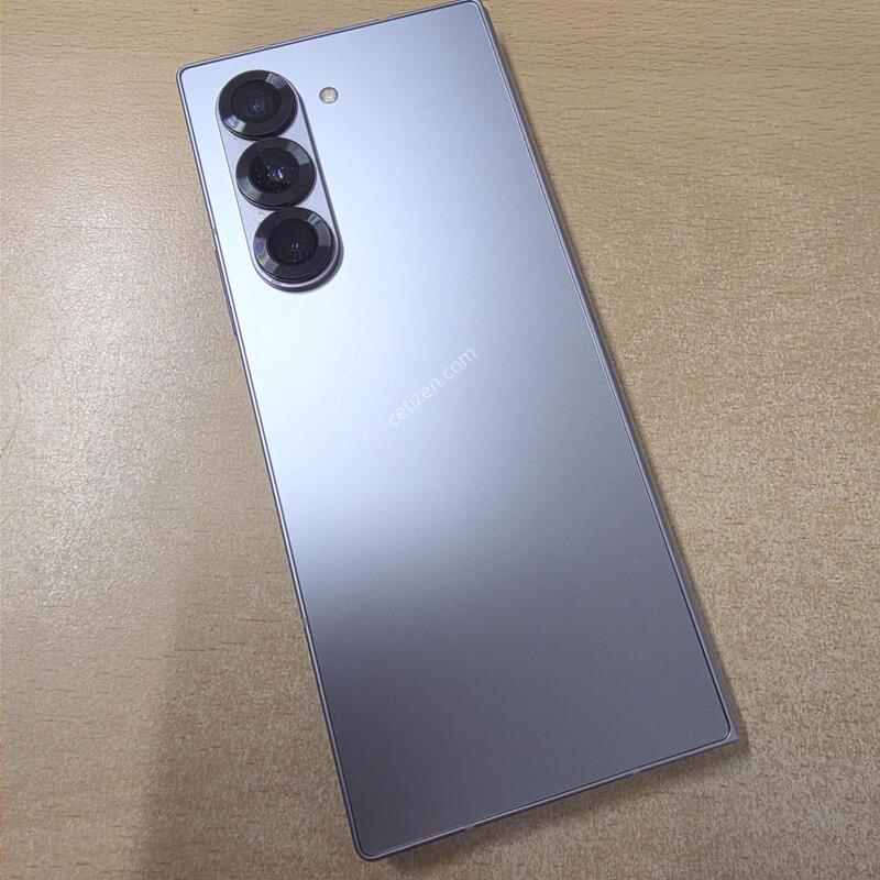 ����6 256GB