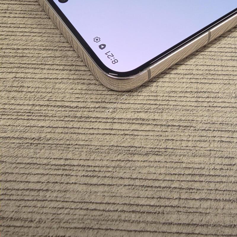 22�÷��� 256GB