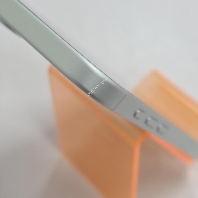 ������16�÷��� 256GB ȭ��Ʈ