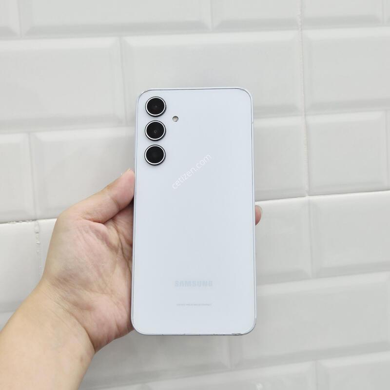 ������A35 ���̽����� 128GB