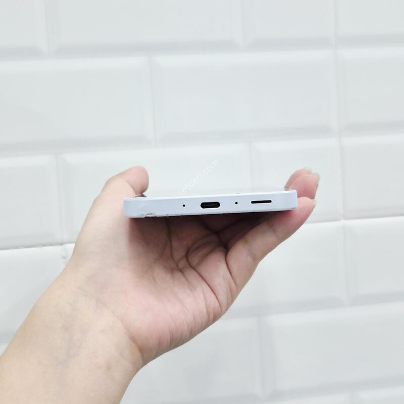 ������A35 ���̽����� 128GB