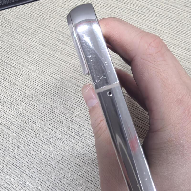 22�÷��� 256GB