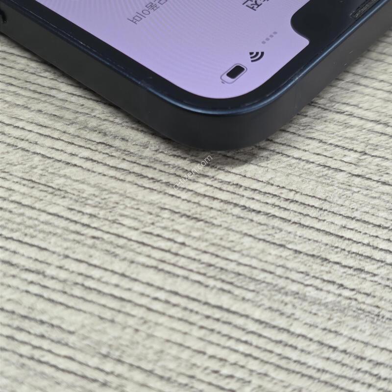 ������13 256GB