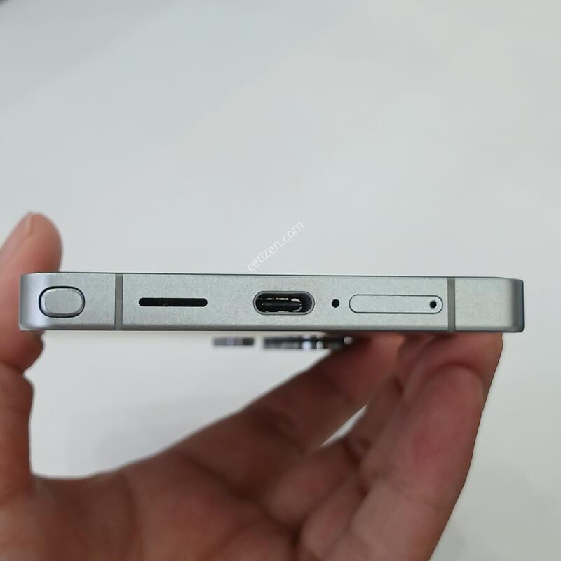 ������ S25��Ʈ��  256GB ƼŸ�� �ǹ�����