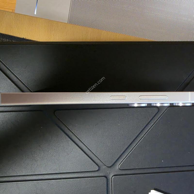 KT ������ s26��Ʈ�� 1TB ȭ��Ʈ �Ǹ��մϴ�