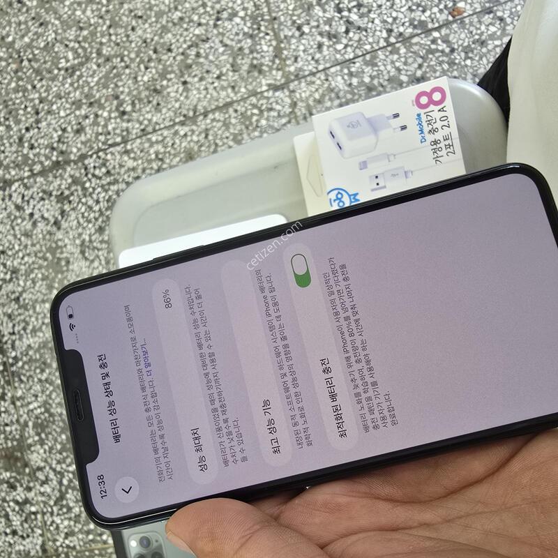 ������11���θƽ� 64G �׸� (���͸�86%) ����� �˴ϴ�